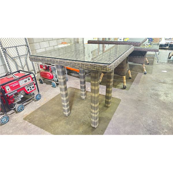*NEW IN BOX* RATANA PRINCEVILLE 42  X 42  GLASS TOP PATIO BAR TABLE