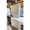 Image 1 : ELECTROLUX MEX731CAS3 27"W STACKING WASHER & DRYER