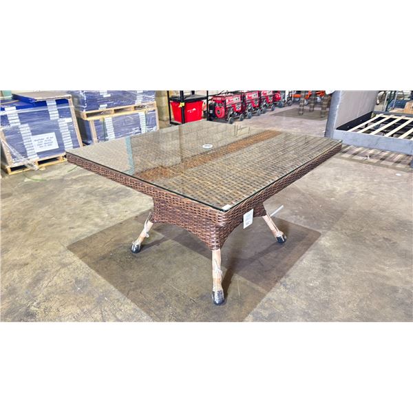 *NEW IN BOX* RATANA HAVANA CLUB 48  X 30  SQUARE GLASS TOP PATIO TABLE