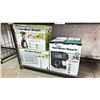Image 1 : HAMILTON BEACH- FLEXBREW TRIO COFFEE MAKER, 0.7 CU. FT. MICROWAVE OVEN & A GLASS JAR BLENDER