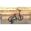 Image 1 : HUFFY ROCK IT 16 SINGLE SPEED KIDS BIKE WITH TRAINING WHEELS