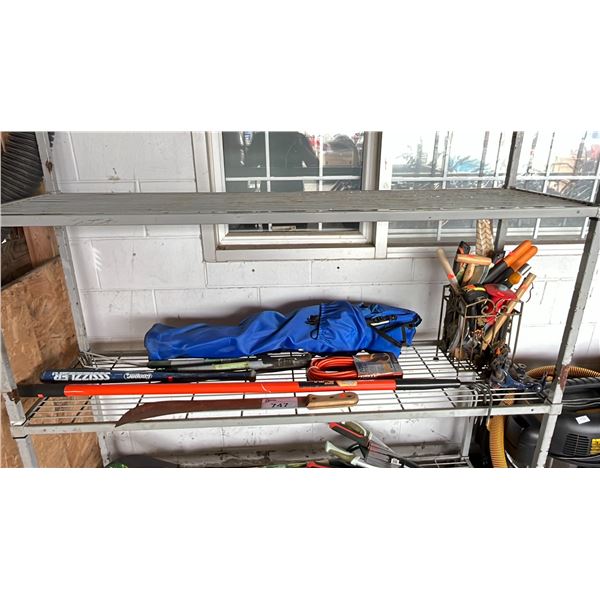 SHELF OF ASSORTED ITEMS INCLUDING; GARDEN TOOLS, CAMPING CHAIR, EXTENSION CORD & MORE
