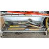 Image 1 : SHELF OF ASSORTED LAWN TOOLS