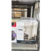 Image 2 : SMALL APPLIANCES INCLUDING 3 MATCHING FLOOR LAMPS, COOL MIST HUMIDIFIERS, SINGLE BURNER, PERSONAL