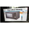 Image 2 : HAMILTON BEACH 1.1 CU. FT. MICROWAVE OVEN