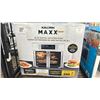 Image 4 : HAMILTON BEACH STAINLESS STEEL 1.1 CU. FT. MICROWAVE OVEN & 26 QUART DIGITAL AIR FRYER OVEN