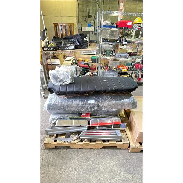 PALLET OF VEHICLE SEATS/ PARTS