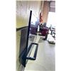 Image 2 : TOSHIBA 40" TELEVISION WITH POWER CORD * NO REMOTE *