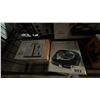 Image 3 : 20" GRIDDLE, GLASS JAR BLENDER, SINGLE COIL BURNER & TOASTER