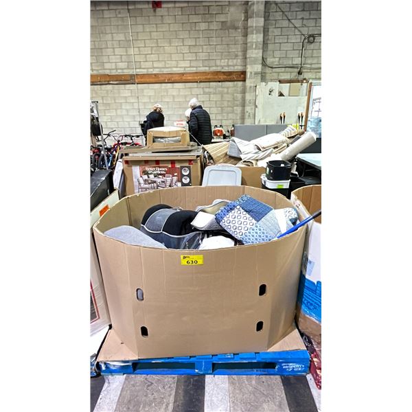 BIN OF VARIOUS ITEMS, MOSTLY JERSEY KNIT REVERSIBLE COMFORTERS, BATH MATS AND SHEETS SETS