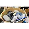 Image 2 : BIN OF VARIOUS ITEMS, MOSTLY JERSEY KNIT REVERSIBLE COMFORTERS, BATH MATS AND SHEETS SETS