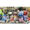 Image 1 : TABLE OF KITCHEN ITEMS PANS STARFRIT BLENDE ELECTRIC KETTLE , BRITA PITCHER AND FILTER AND MORE