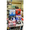 Image 2 : TABLE OF KITCHEN ITEMS PANS STARFRIT BLENDE ELECTRIC KETTLE , BRITA PITCHER AND FILTER AND MORE