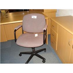 Lilac Cloth Office Chair