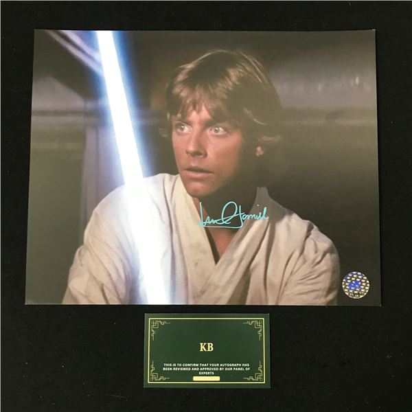 MARK HAMILL SIGNED LUKE SKYWALKER 8X10 (KB COA)