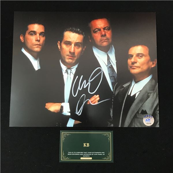 ROBERT DE NIRO SIGNED 8X10 (KB COA)