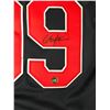 Image 2 : CHARLIE SHEEN SIGNED CLEVELAND INDIANS JERSEY MAJOR LEAGUE MOVIE  (KB COA)