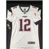 Image 3 : TOM BRADY SIGNED NEW ENGLAND PATRIOTS JERSEY (KB AUTHENTICS COA)