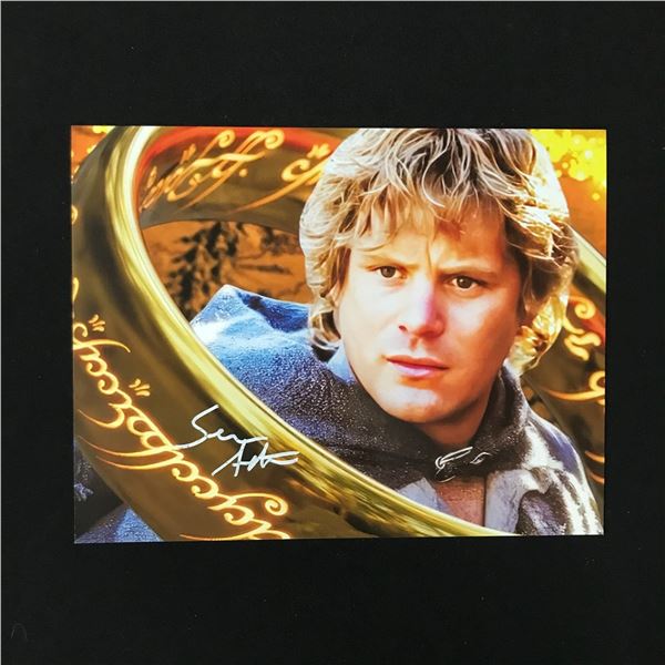 SEAN ASTIN SUGNED 8X10 PHOTO WWOC COA