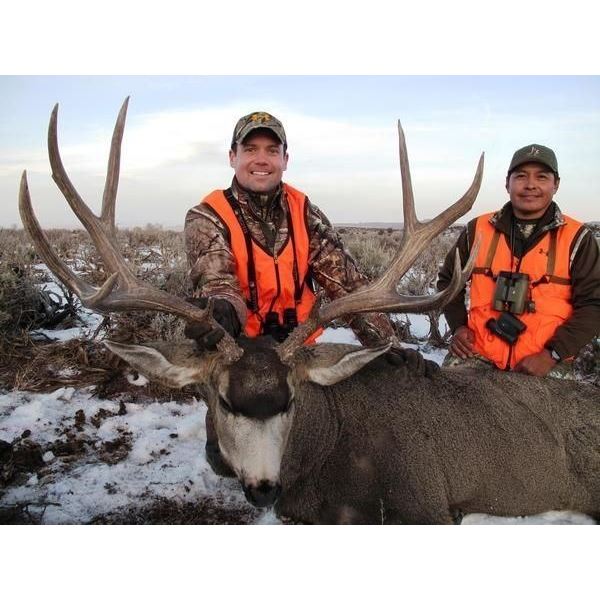 TROPHY NAVAJO NATION MULE DEER HUNT
