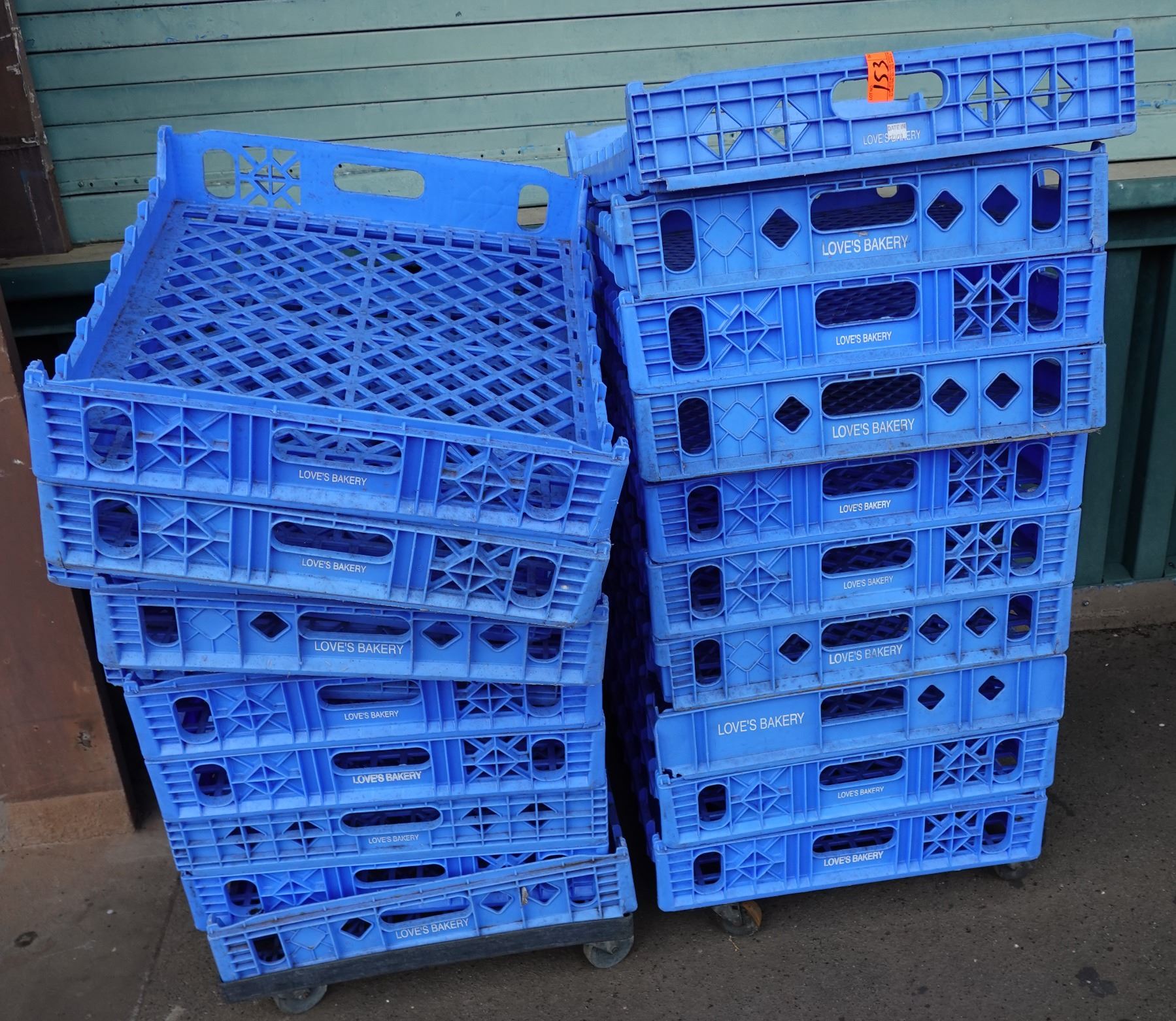 Qty Approx. 20 Love's Bakery Blue Plastic Stacking Bread Trays 22" x 25 ...