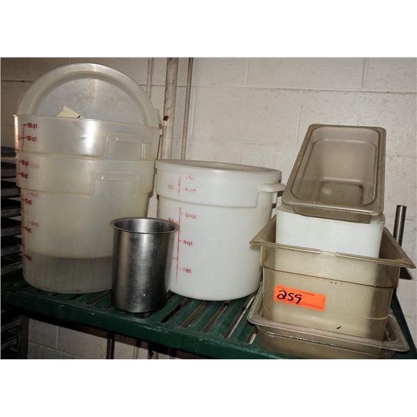 Multiple Plastic Food Storage & Measuring Containers, Misc Sizes