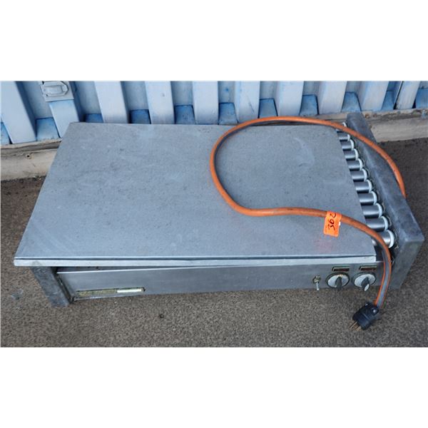 AMF Wyott Hot Dog Roller Grill