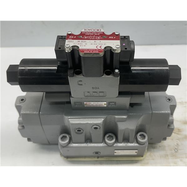 Toyooki Kogyo #HDD3C-3W-BCA-2-06B-L YD2 Directional Control Valve Unit