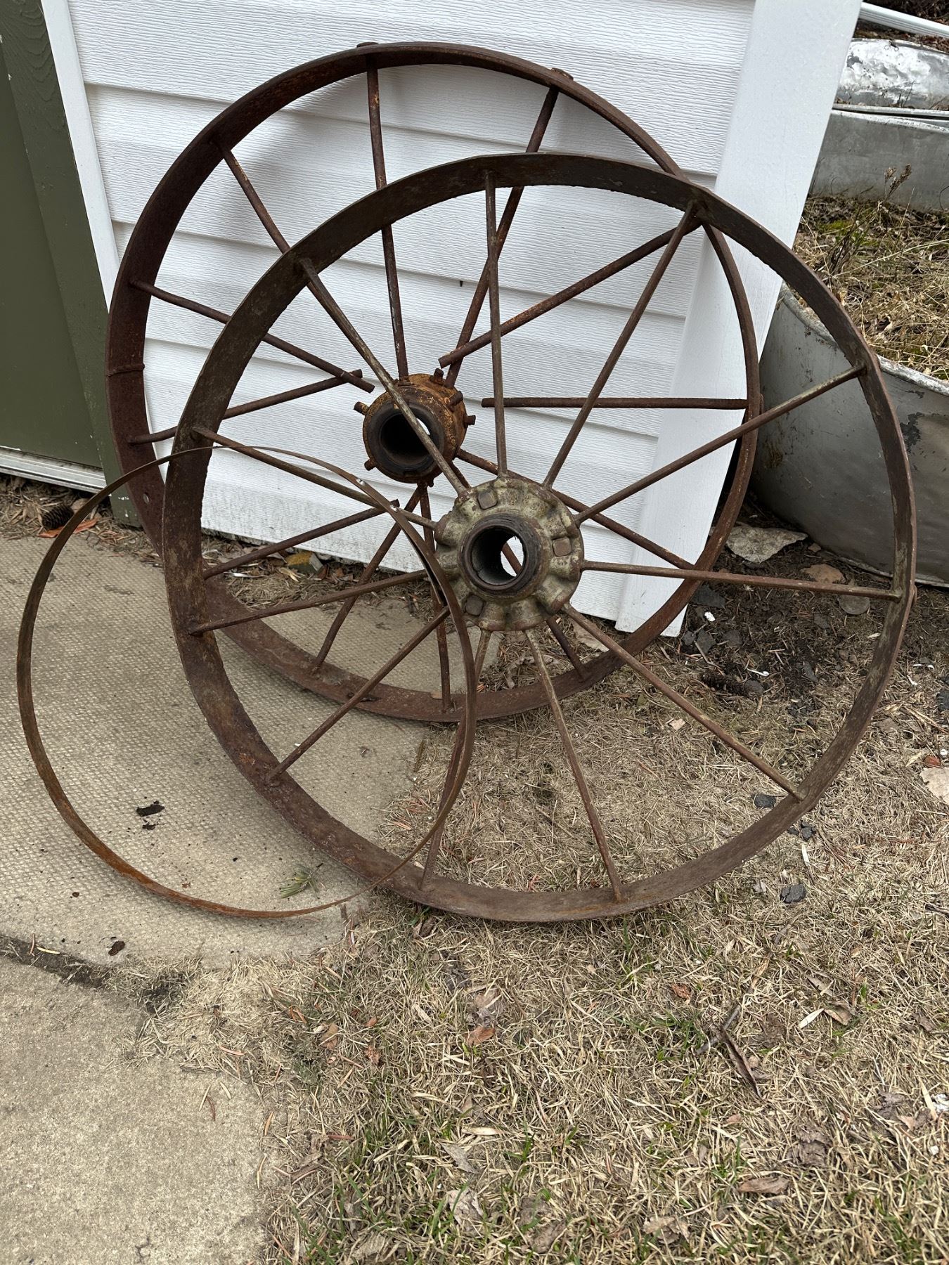 Decorative Metal Wheels - Sunrise Estate Services Ltd