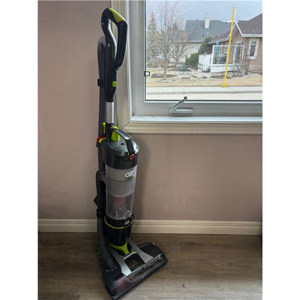 Hoover Windtunnel Corded Vacuum