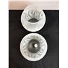 Image 2 : Decorative Glass Vessels