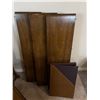 Image 8 : Drexel Dining Table