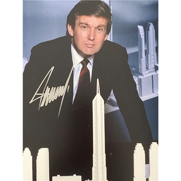 US President Donald Trump signed photo