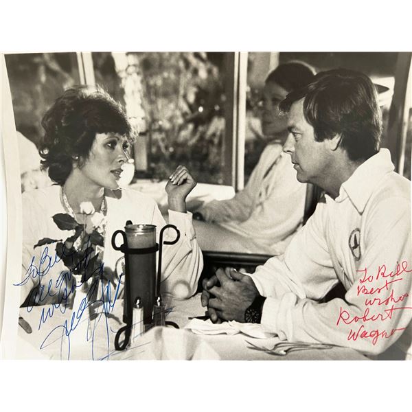 Hart to Hart Stefanie Powers and Robert Wagner signed photo
