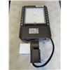 Image 2 : BRAND NEW 200W LED PARKING LOT LIGHT WITH PHOTOCELL