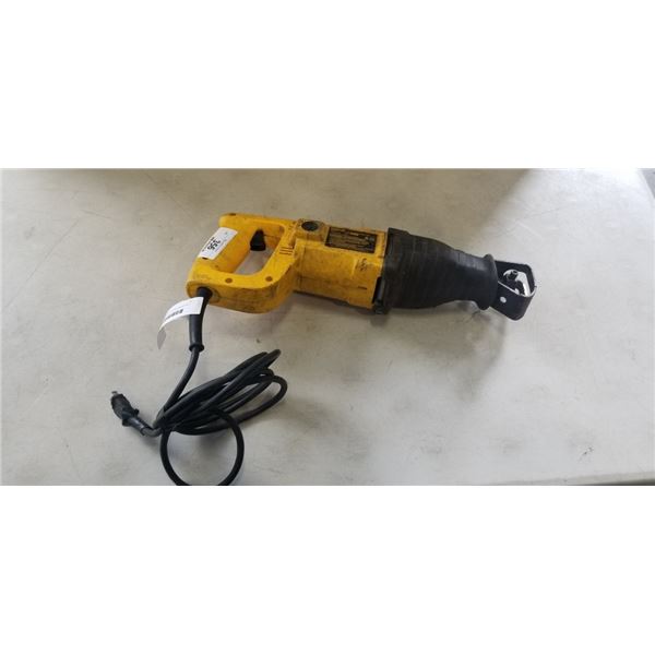 DEWALT D304 RECIPROCATING SAWS ALL, TESTED WORKING