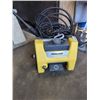 Image 2 : 1700 PSI ELECTRIC PRESSURE WASHER WITH HOSE AND WAND