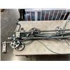 Image 2 : CLOTHES LINE PULLEYS AND POSTS