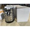 Image 2 : 5 NEW CAMPING STOVE HEAT SHIELDS, AND STAINLESS STEEL LUNCH BOX