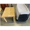 Image 1 : SMALL PINE TABLE WITH DOG CARRIER