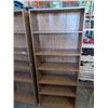 Image 2 : 2 OAK 6FT BOOKSHELVES