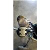 Image 3 : SET OF GOLD CLUBS AND VINTAGE CADDY
