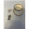Image 1 : BANGLES, SMOKEY QUARTZ PENDANT AND ROSE QUARTZ RING