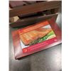 Image 2 : NEW MUSKOKA WOODWORKING PINE BEER CADDY WITH CANDIED SOCKEYE SALMON 4 4OZ - TOTAL RETAIL $87