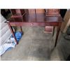 Image 3 : MODERN OFFICE DESK WITH HUTCH TOP