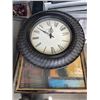 Image 8 : HAMILTON BEACH BREAD MAKER AND DECOR ITEMS