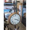 Image 2 : LARGE DECORATIVE CLOCK