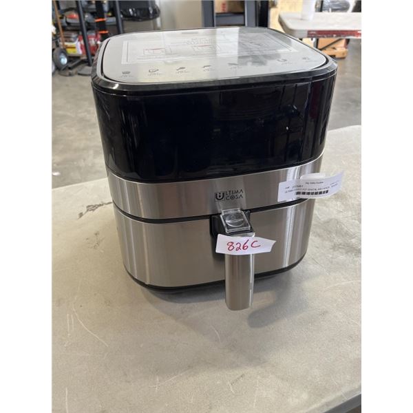 ULTIMA COSA 5.2QT DIGITAL AIR FRYER - TESTED WORKING, RETAIL $229