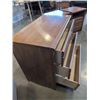 Image 3 : BARONET MAPLE 3 DRAWER DRESSER