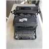 Image 1 : UNDERWOOD TYPEWRITER